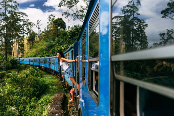 things-to-do-in-sri-lanka-train-ride